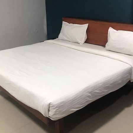 The Reach Hotel Kochi Εξωτερικό φωτογραφία