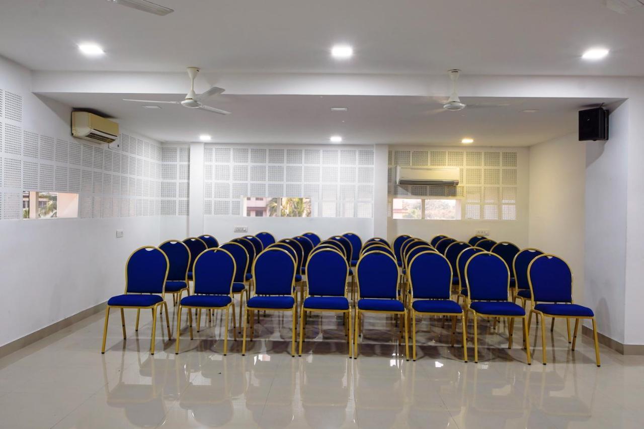 The Reach Hotel Kochi Εξωτερικό φωτογραφία